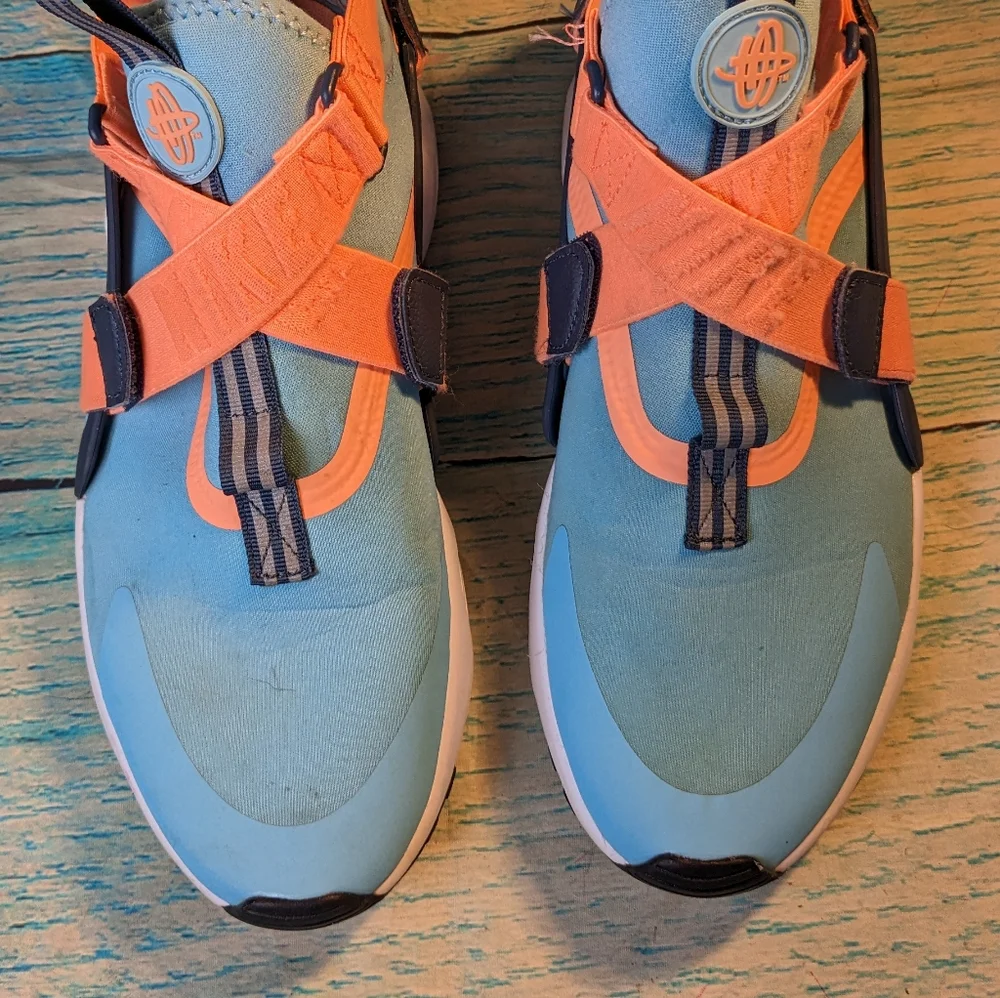 Nike Huarache City Blue sneakers size 7Y
